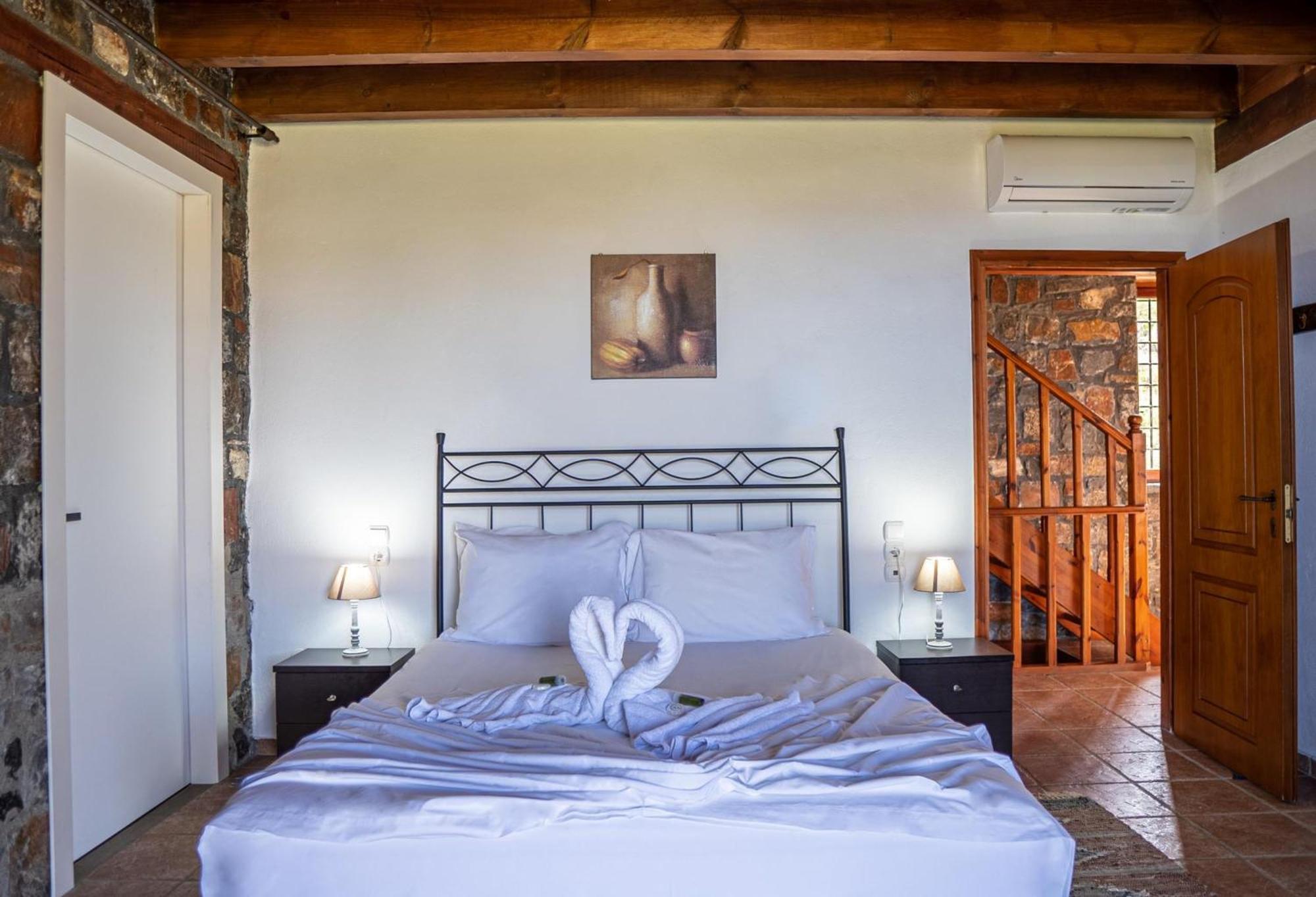 Iris Stone Built Villa Milatos Luaran gambar
